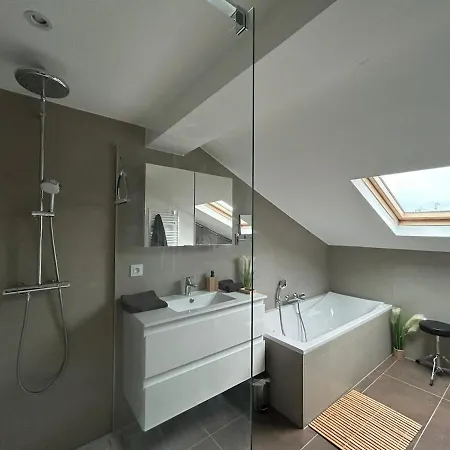 Apartment Cosy Et Lumineux A *