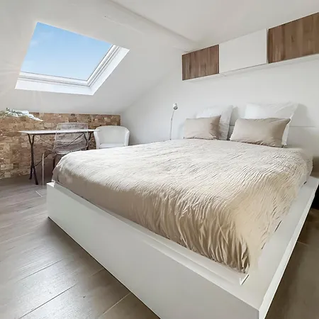 Cosy Et Lumineux A *